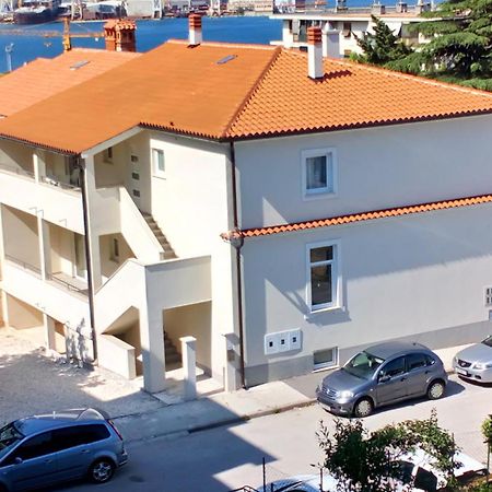 Holiday Apartment Dunja Пула Екстер'єр фото