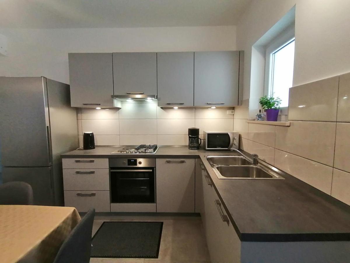 Holiday Apartment Dunja Пула Екстер'єр фото