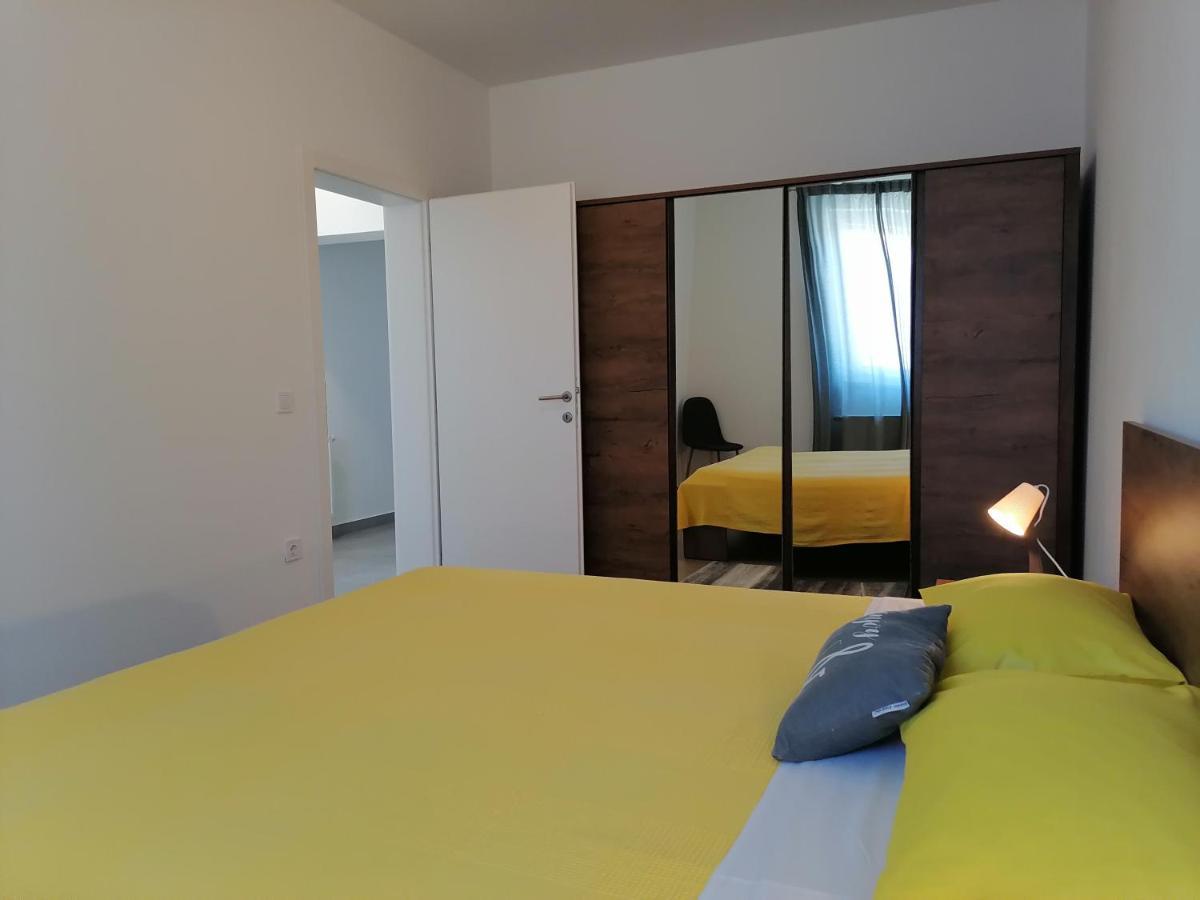 Holiday Apartment Dunja Пула Екстер'єр фото