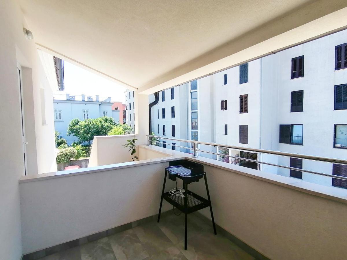 Holiday Apartment Dunja Пула Екстер'єр фото