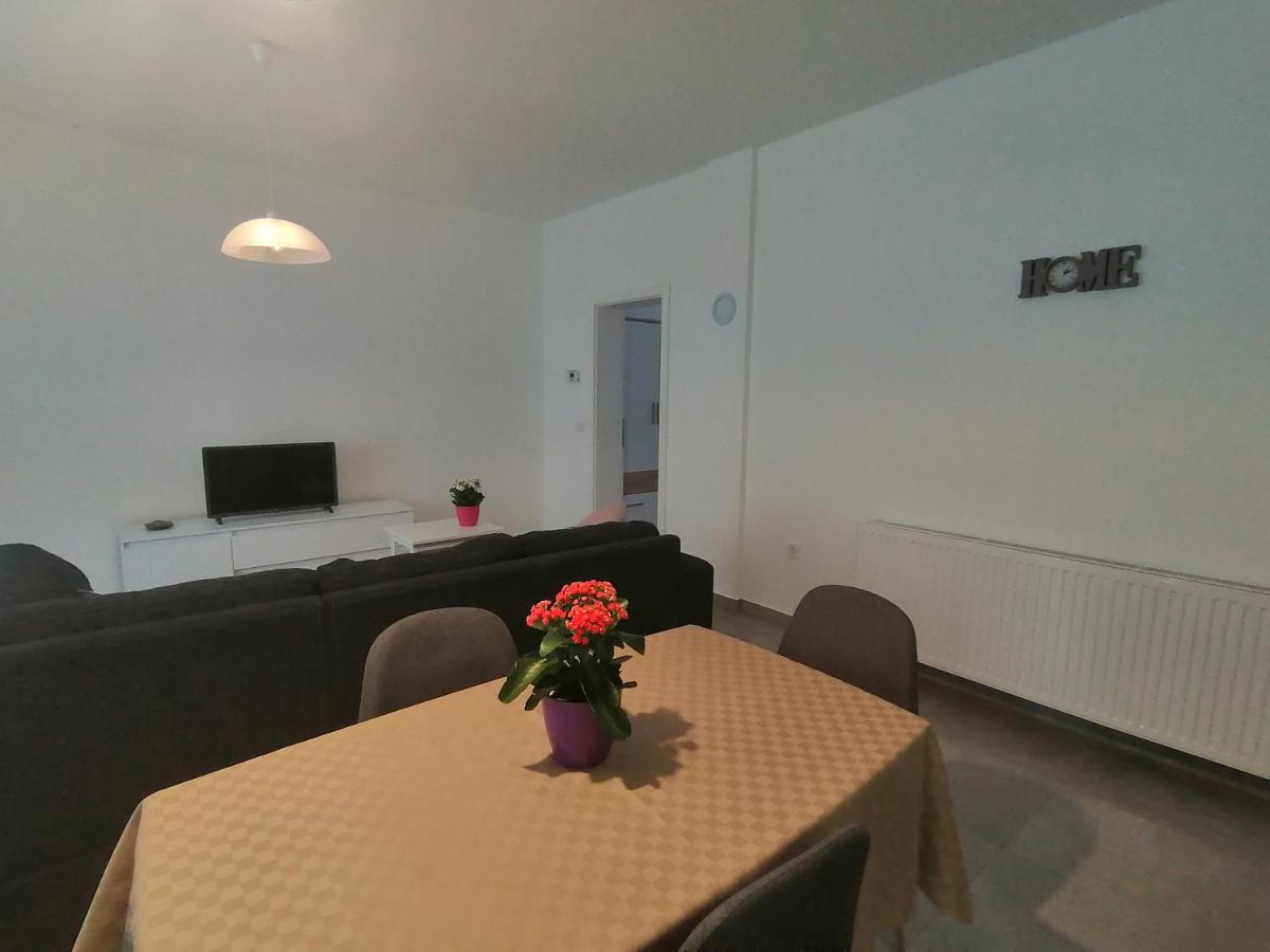 Holiday Apartment Dunja Пула Екстер'єр фото
