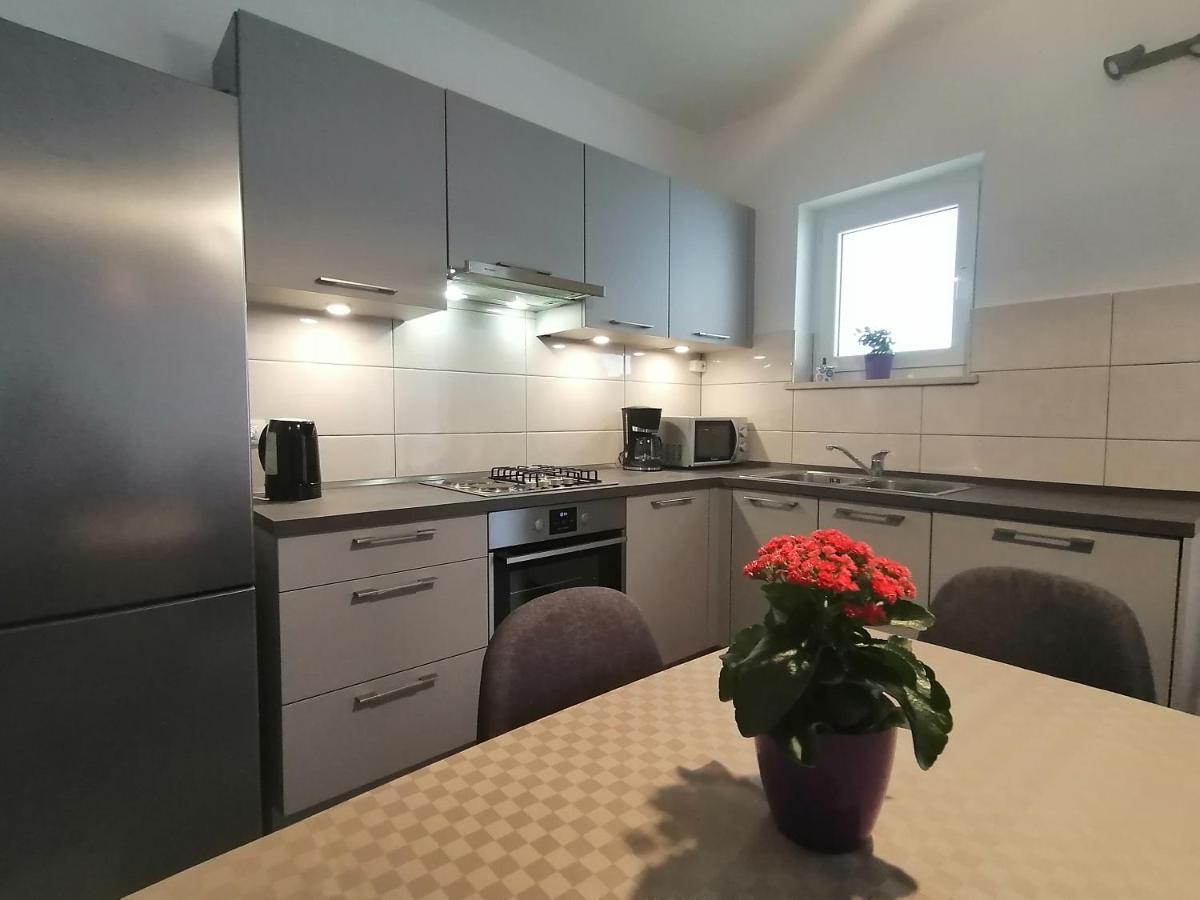 Holiday Apartment Dunja Пула Екстер'єр фото