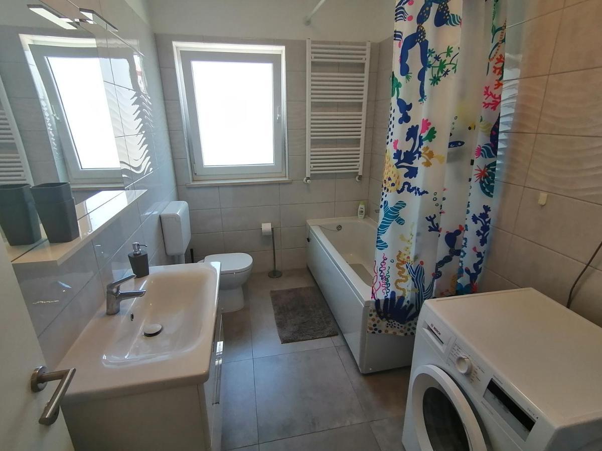 Holiday Apartment Dunja Пула Екстер'єр фото